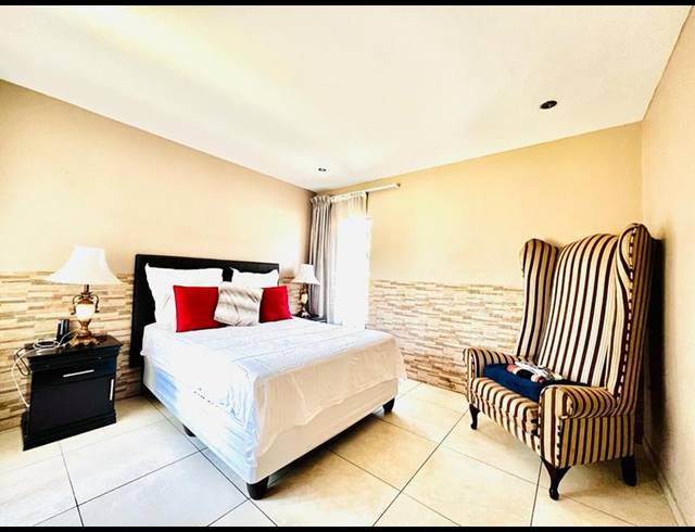 2 BEDROOM PROPERTY TO RENT IN FOURWAYS